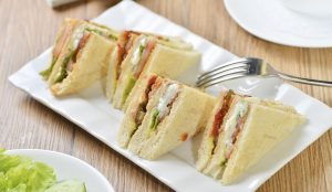 Assortiment van heerlijke belegde broodjes in Soest met verse ingrediënten en ambachtelijk bereid brood